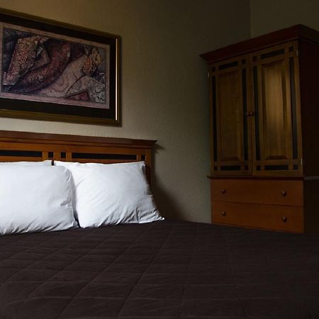فانكوفر Hotel Ambassador المظهر الخارجي الصورة
