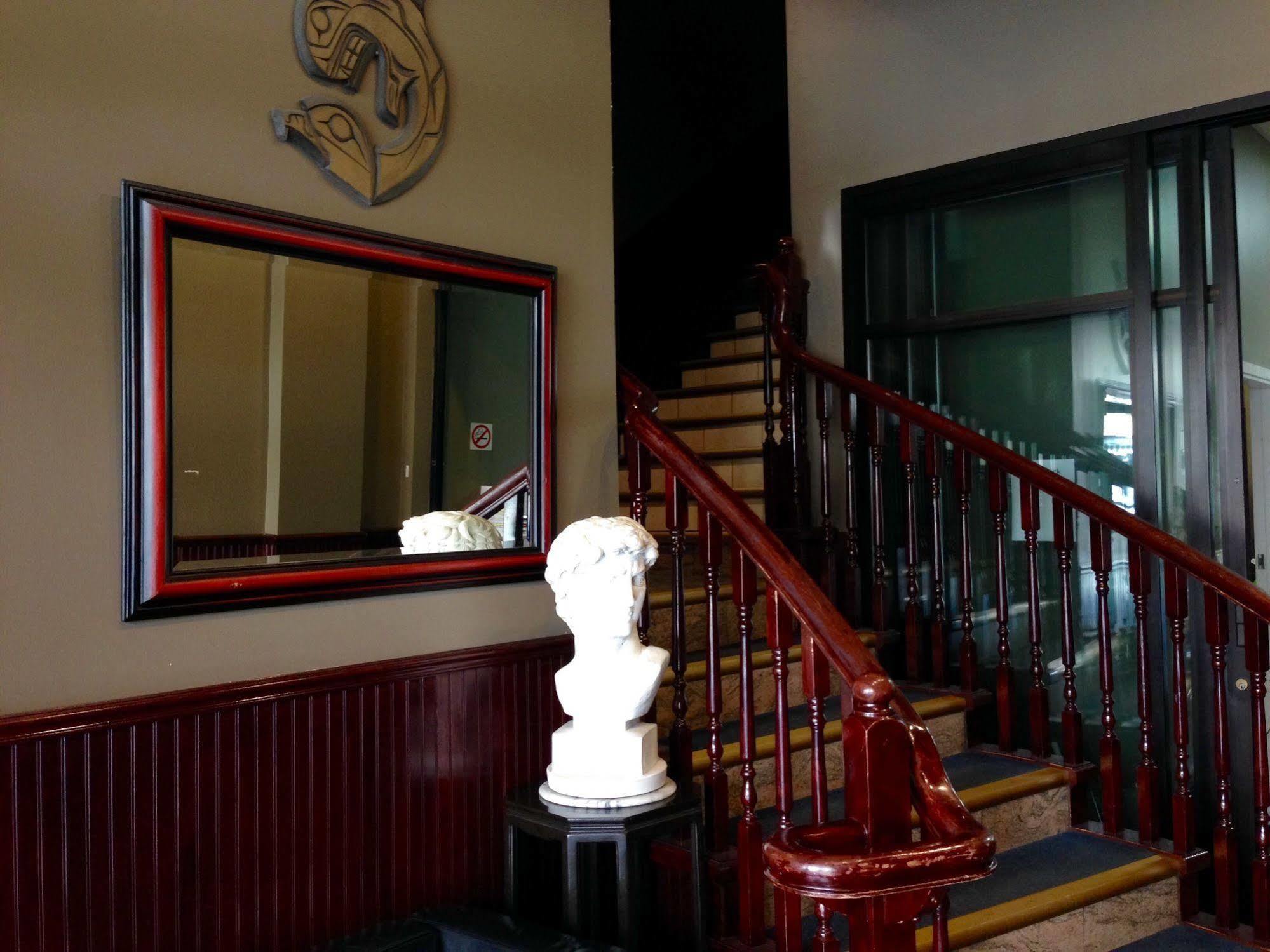 فانكوفر Hotel Ambassador المظهر الخارجي الصورة